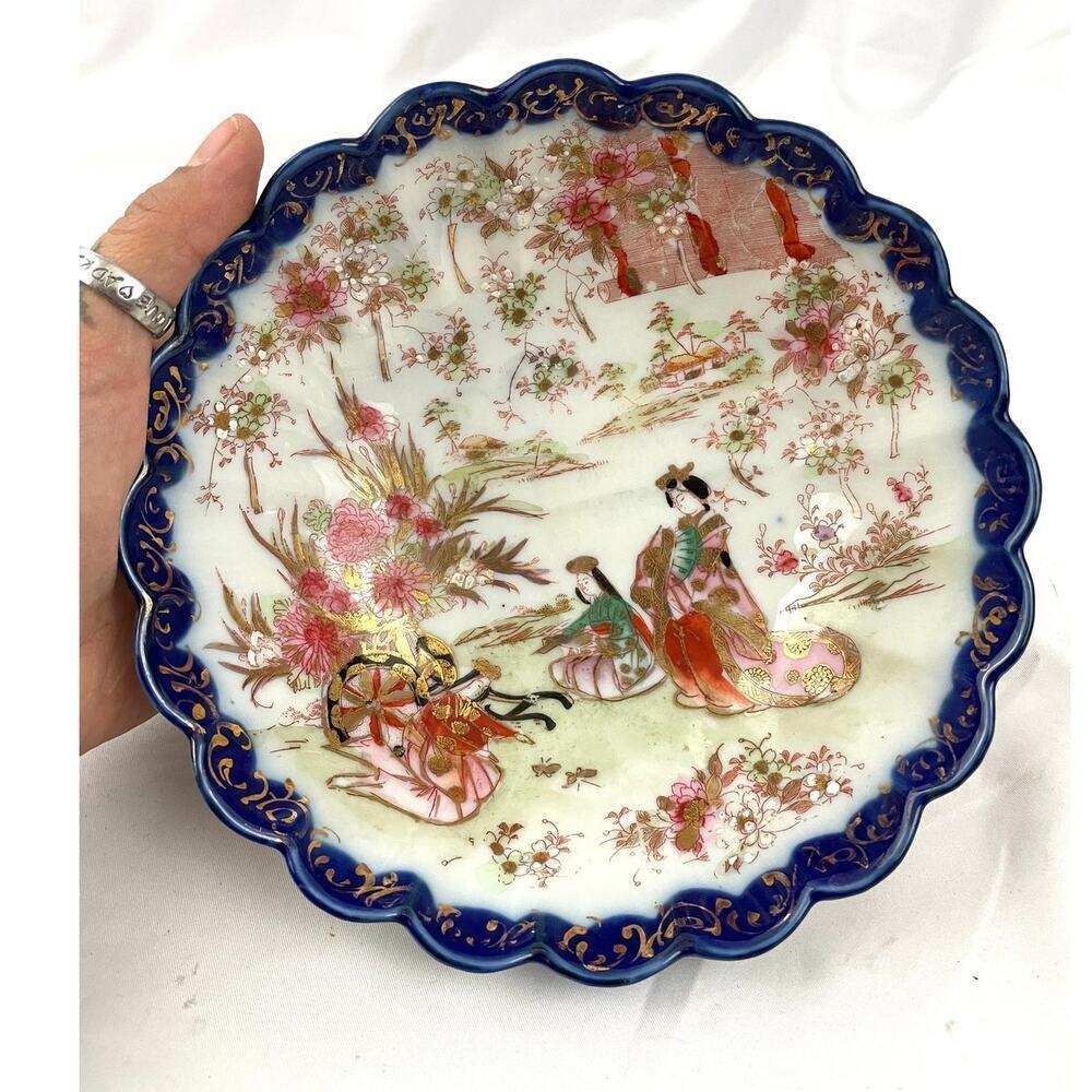 Antique Japanese Porcelain Bowl Hand‎ Painted Floral Blue Gold Trim 7"